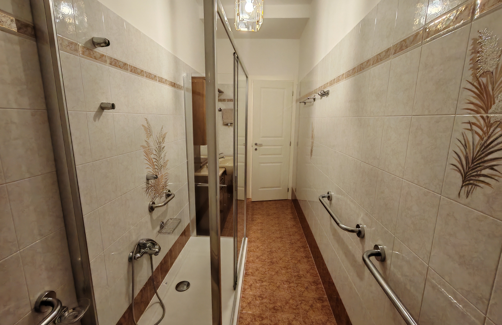 9BIMG_20251203_160039